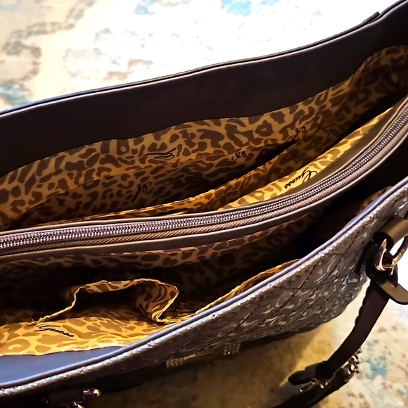 Guess Large Grey Tote Purse - Picture 6 of 10